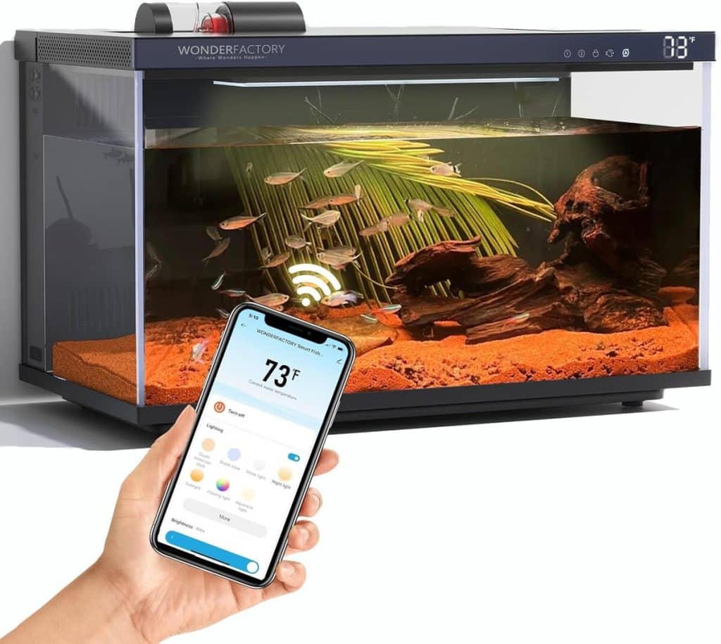 Test de l'aquarium UHA : système autonettoyant et LED multicolores